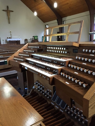 Christ the King Lutheran Church, Birmingham French Console on Allen Organ, Christ the King Lutheran in Birmingham, Alabama